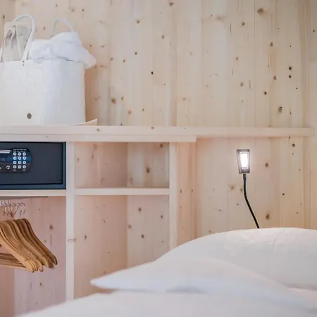 Koasa-hof Ganzes Ferienhaus, Sauna, 5 240qm Apartment