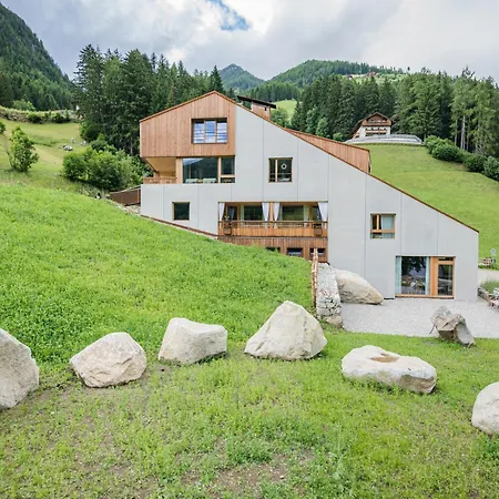 Koasa-hof Ganzes Ferienhaus, Sauna, 5 240qm Apartment *