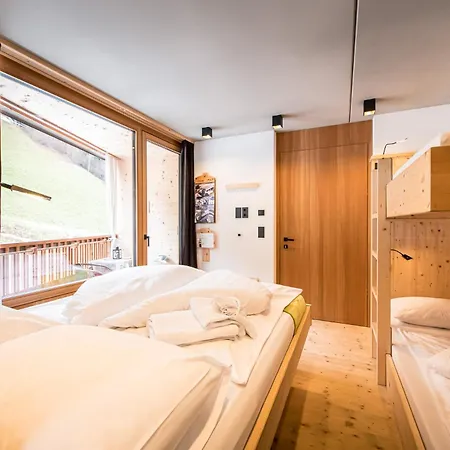 Koasa-hof Ganzes Ferienhaus, Sauna, 5 240qm Cadipietra